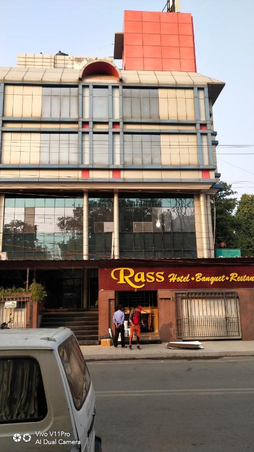 Rass Hotel Канпур Екстер'єр фото